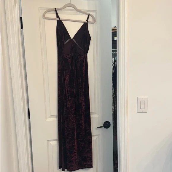 FREE PEOPLE Elegant Velvet Dress in Rich BURGUNDY NWOT - Picture 7 of 16